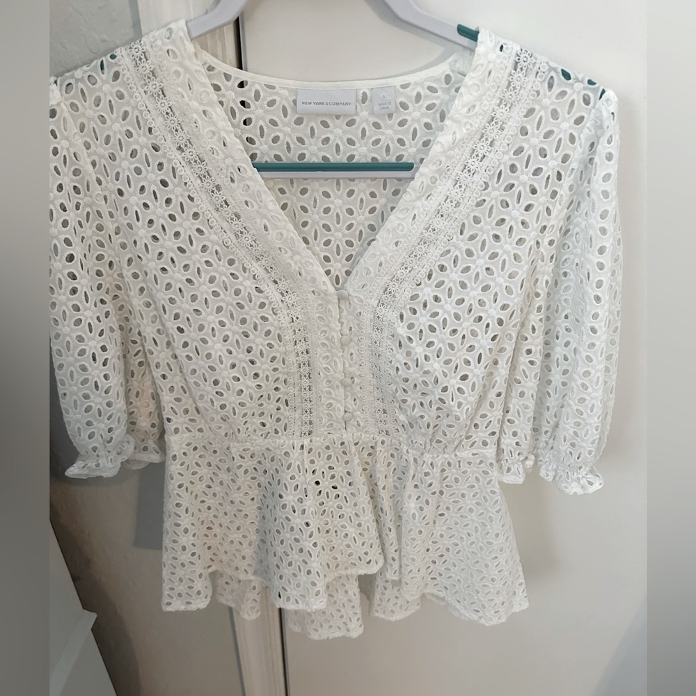 Flower detailed peplum top NY&COMPANY